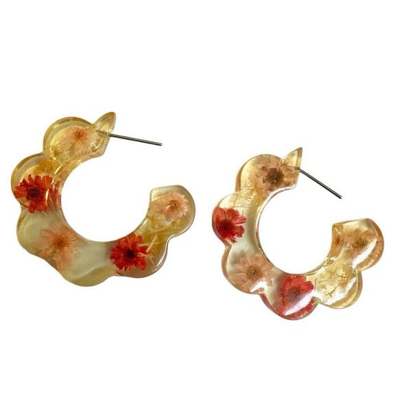 Dried  Flower Acrylic Hoop Earrings - Picture 7 of 8